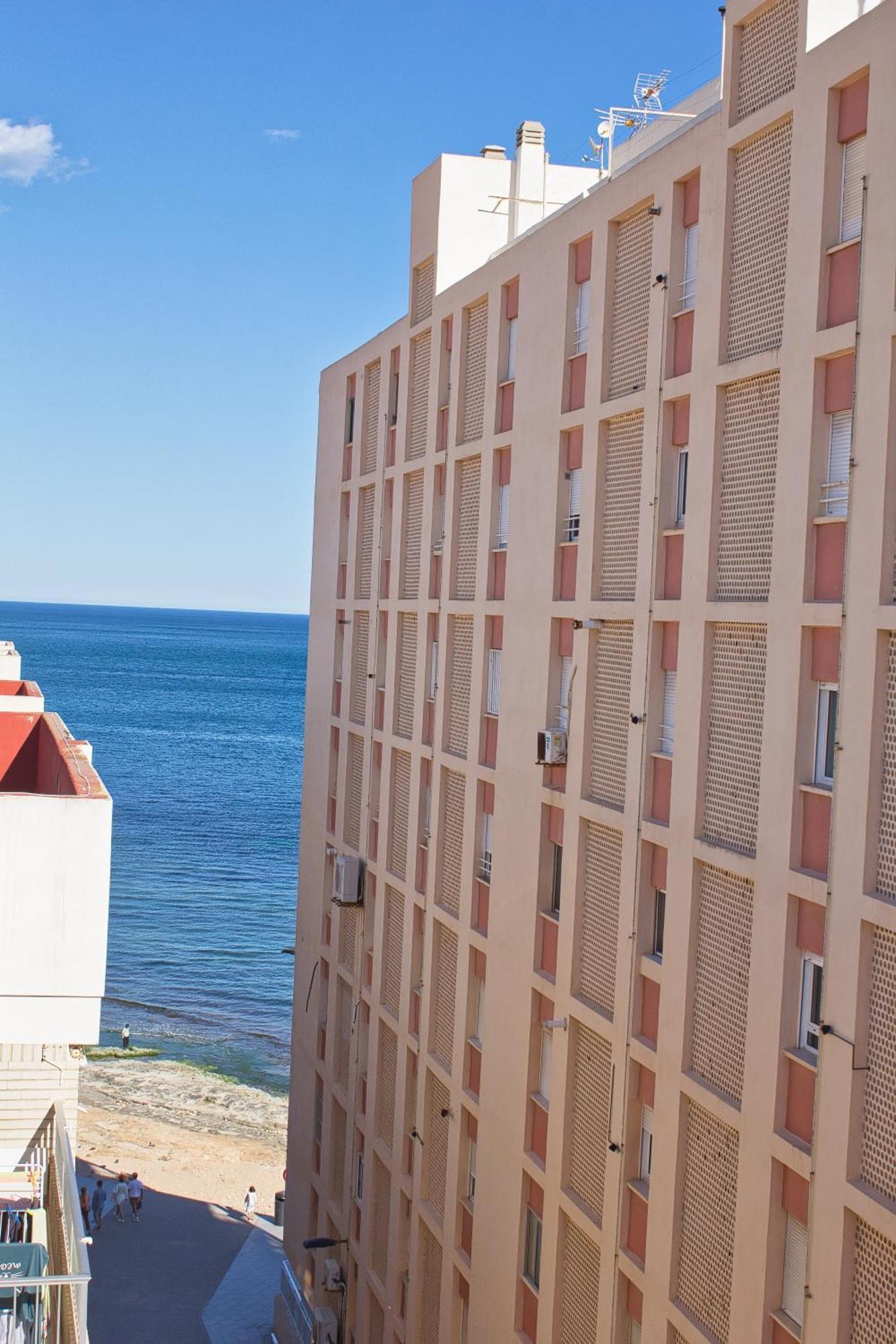 Maravilloso Vistas Al Mar, En Primera Linea Playa Torrevieja Exteriör bild